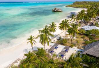 Shanuo Beach Bungalows allows 18 year olds to book a room