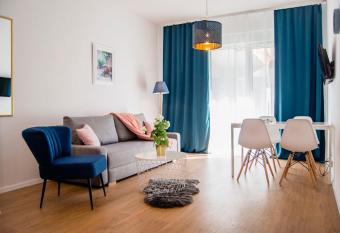 Apartamenty Rakowicka WAWELOFTS has Balcony rooms