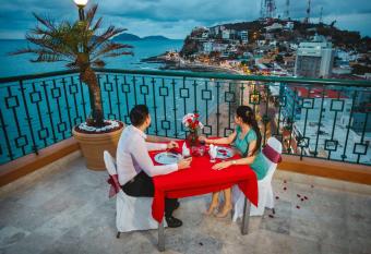 Best Western Posada Freeman allows 18 year olds to book a room