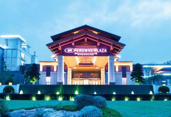 Crowne Plaza Huzhou, an IHG Hotel has Balcony rooms