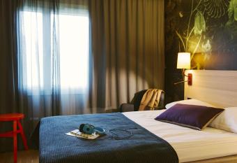 Scandic Uppsala Nord allows 18 year olds to book a room