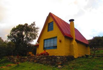 Chalet Guatavita - Tomin  . La Casa Amarilla has Balcony rooms
