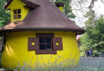 Ran   pod Babicou allows 18 year olds to book a room