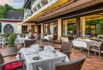 Hotel-Restaurant Rebstock allows 18 year olds to book a room