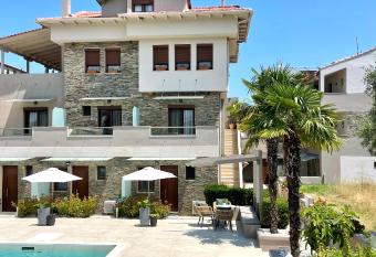 Aroma Villa has Balcony rooms