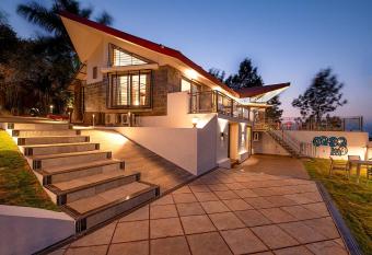 StayVista at CasaMo Silver Oak Villa allows 18 year olds to book a room