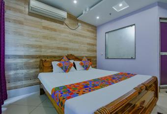 FabHotel New Central allows 18 year olds to book a room