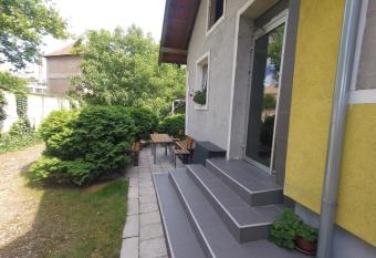 Hostel Respect has Balcony rooms