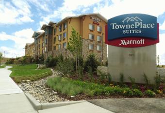 Towneplace Suites Richland Columbia Point allows 18 year olds to book a room