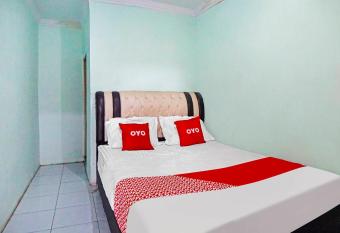 OYO 91303 Puri Dennis allows 18 year olds to book a room