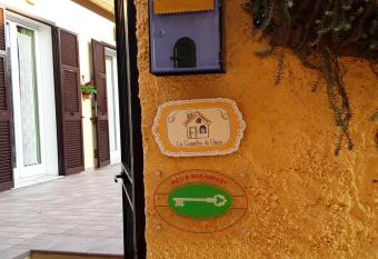 La casetta di Giuci has Balcony rooms