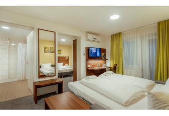 Trip Inn Budget Hotel Messe allows 18 year olds to book a room