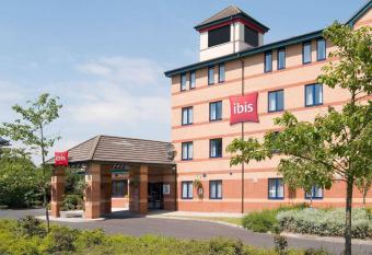 ibis Preston North allows 18 year olds to book a room
