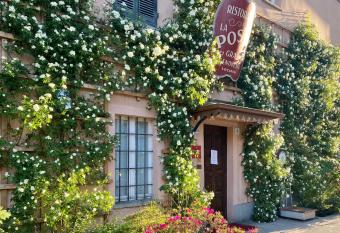 Locanda La Posta has Balcony rooms