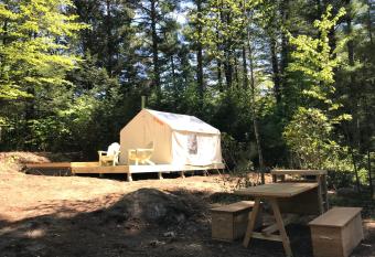 Tentrr - The Knoll at Red Tractor Farm has Balcony rooms