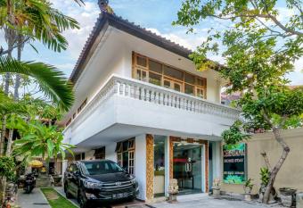 Chendana Homestay Bali allows 18 year olds to book a room