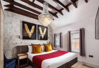 Signature Suites allows 18 year olds to book a room