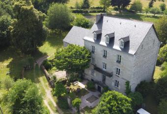 Chez Jallot allows 18 year olds to book a room