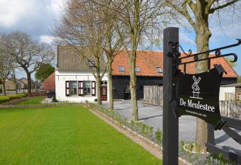 De Meulestee has Balcony rooms