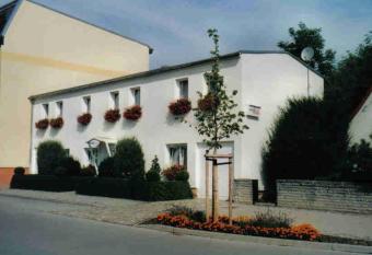 Pension Heike has Balcony rooms