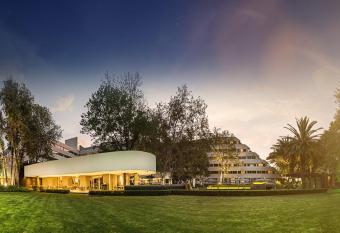The Maslow Hotel, Sandton has Balcony rooms