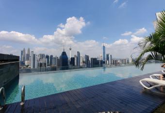 StarsBed KL Skyline Pool Hostel allows 18 year olds to book a room