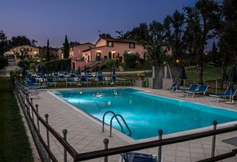 Corte Tommasi Residence allows 18 year olds to book a room