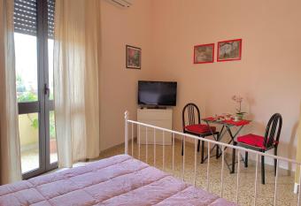 Luna Piena B&B allows 18 year olds to book a room