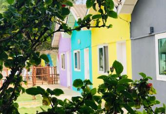 Tahiti Hotel has Balcony rooms