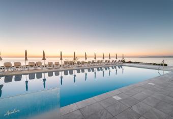 Hotel Atolon has Balcony rooms