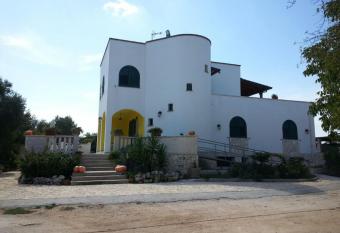 Azienda Agrituristica B&B La Torre has Balcony rooms