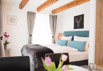 Your Home - City Apartment in Kufstein has Balcony rooms