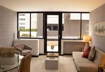 Suite 702 Bellini, Puerto Santa Ana, Guayaquil allows 18 year olds to book a room