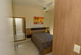 Res. Calliandra Apto 101 allows 18 year olds to book a room