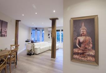 Habitaciones Tur  sticas Bilbao Centro con aire acondicionado allows 18 year olds to book a room