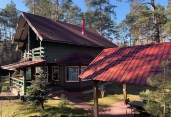 Greenhousevip has Balcony rooms