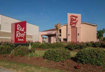 Red Roof Inn Virginia Beach - Norfolk Airport has Smoking rooms