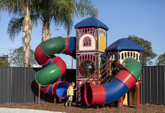 BIG4 Albury Tourist Park allows 18 year olds to book a room