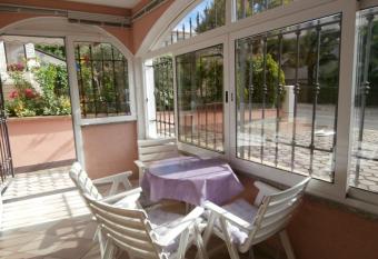 Miki has Balcony rooms