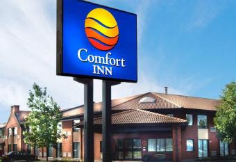 Comfort Inn South has Balcony rooms