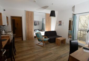 Centar Novi Sad-Studio No.1 has Balcony rooms