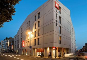 ibis Sint Niklaas Centrum allows 18 year olds to book a room