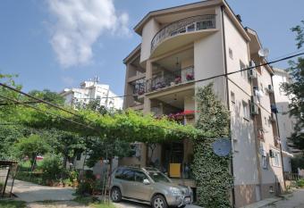 Apartments Blago Sutomore has Balcony rooms