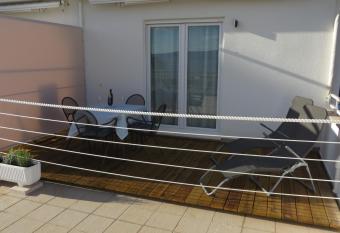 Apartmani Raos has Balcony rooms