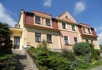 Penzion Ostravanka allows 18 year olds to book a room