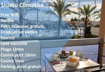 Cap Capistol Studio le Cap d Agde vue port has Balcony rooms