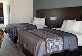 Key West Inn - Boaz allows 18 year olds to book a room