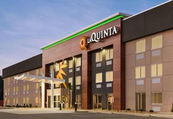 La Quinta Inn by Wyndham Columbia NE / Fort Jackson allows 18 year olds to book a room