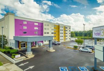 Spark by Hilton Chattanooga Downtown has Balcony rooms