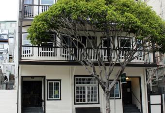 Hermosa Hotel has Balcony rooms